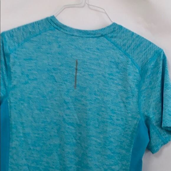 NIKE RUNNERS ATHLETIC‎ DRI FIT TOP SIZE S - Picture 3 of 8